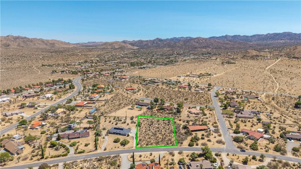 main property photo 27