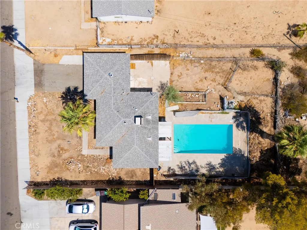 main property photo 33