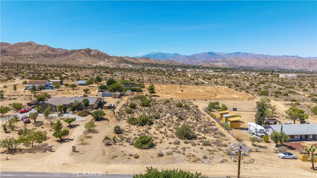 main property photo 10