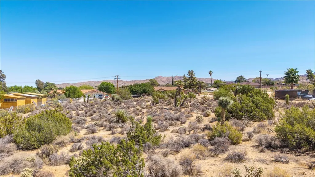 main property photo 23