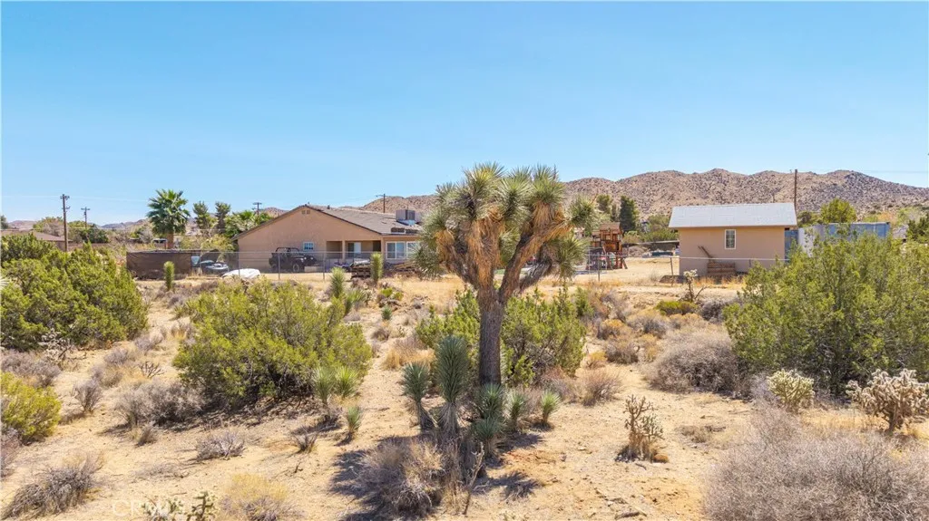 main property photo 25