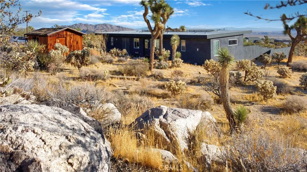 main property photo 50