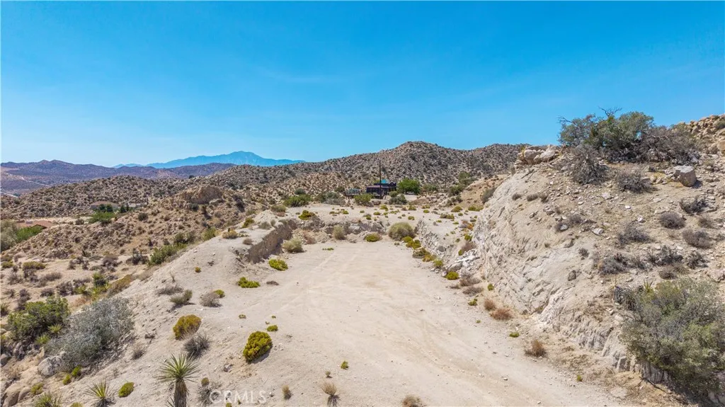 main property photo 13