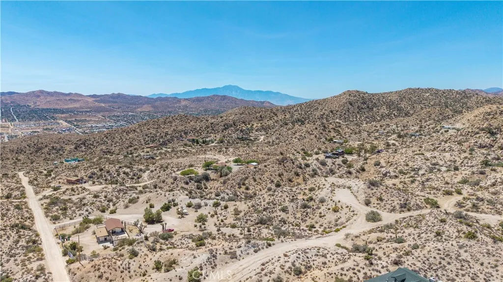 main property photo 9