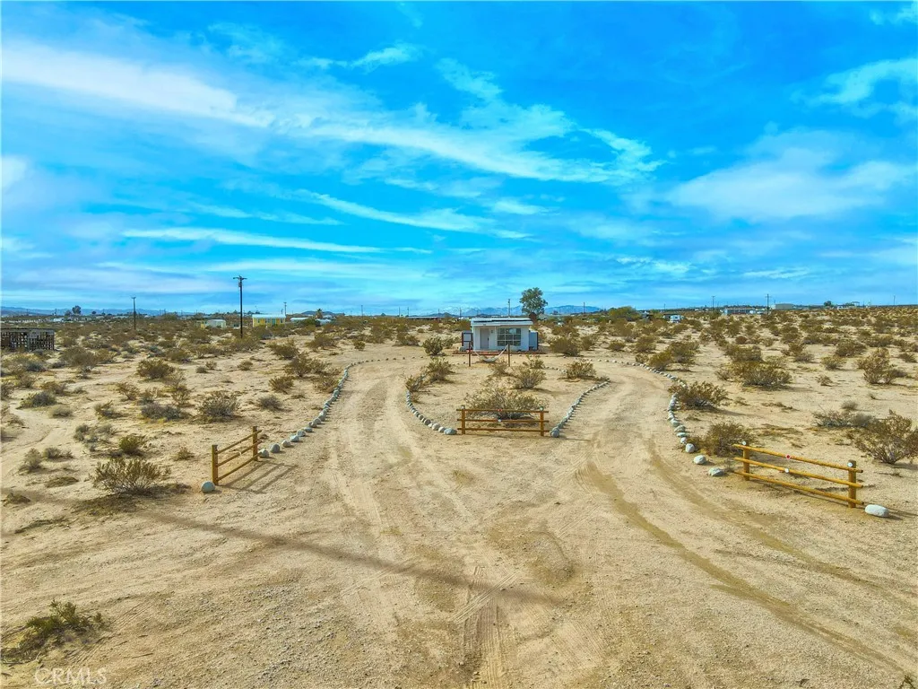 main property photo 40