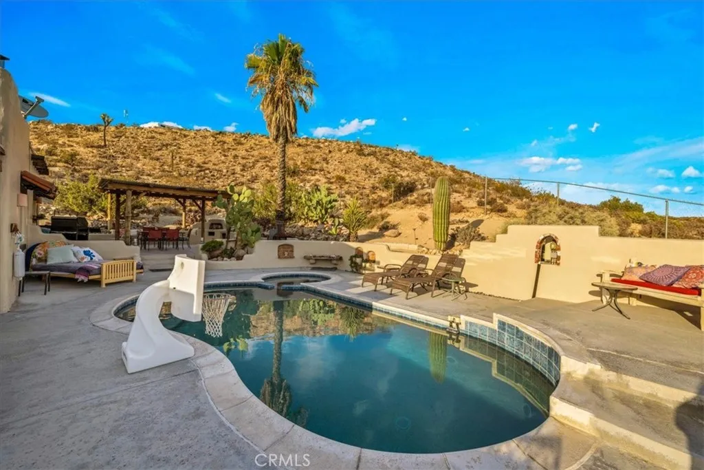 main property photo 45
