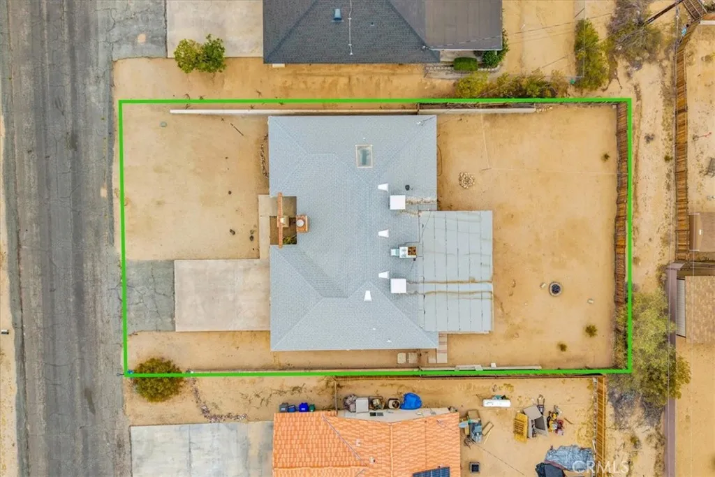 main property photo 25