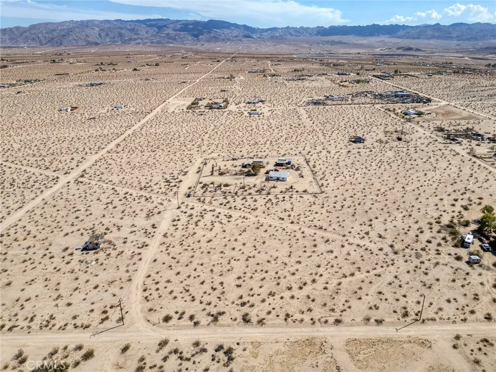 main property photo 27