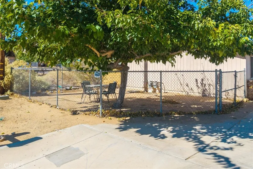 main property photo 12