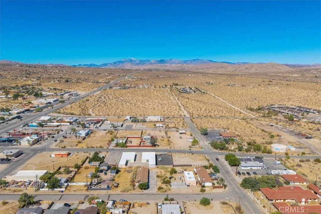 main property photo 16