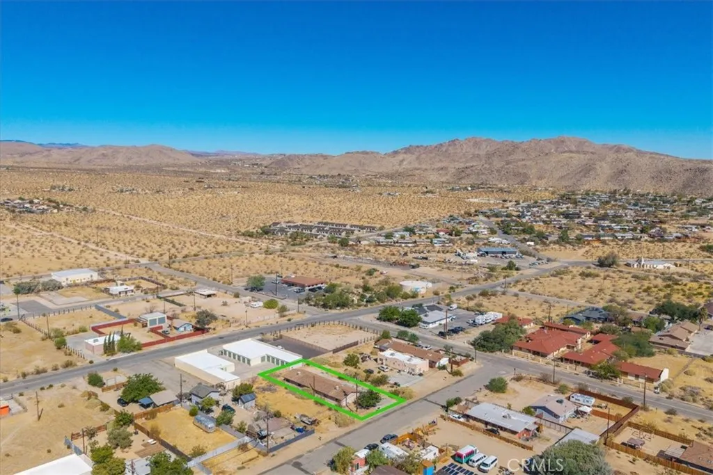 main property photo 8