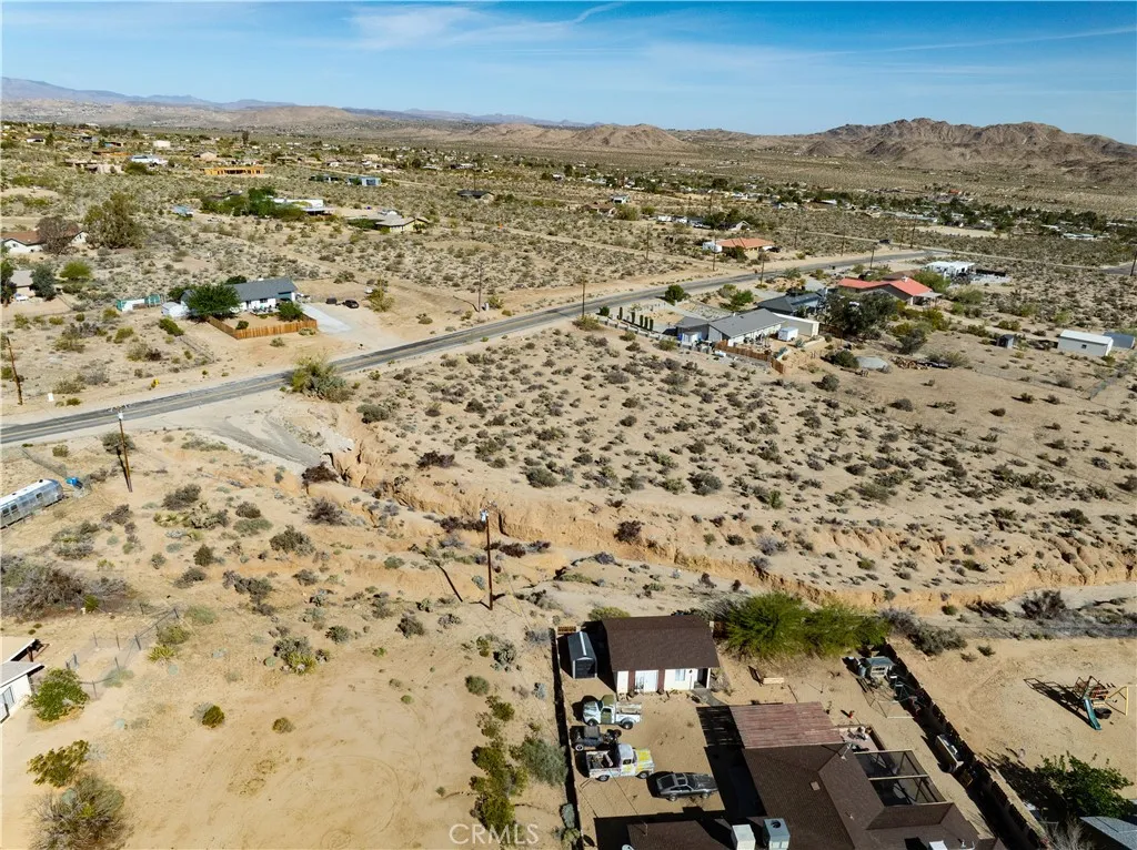 main property photo 3