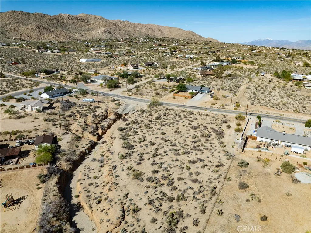 main property photo 5