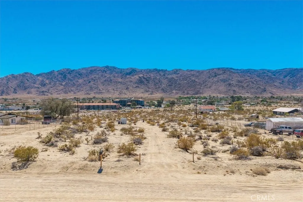 main property photo 15