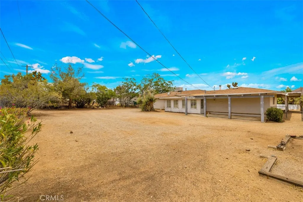 main property photo 14
