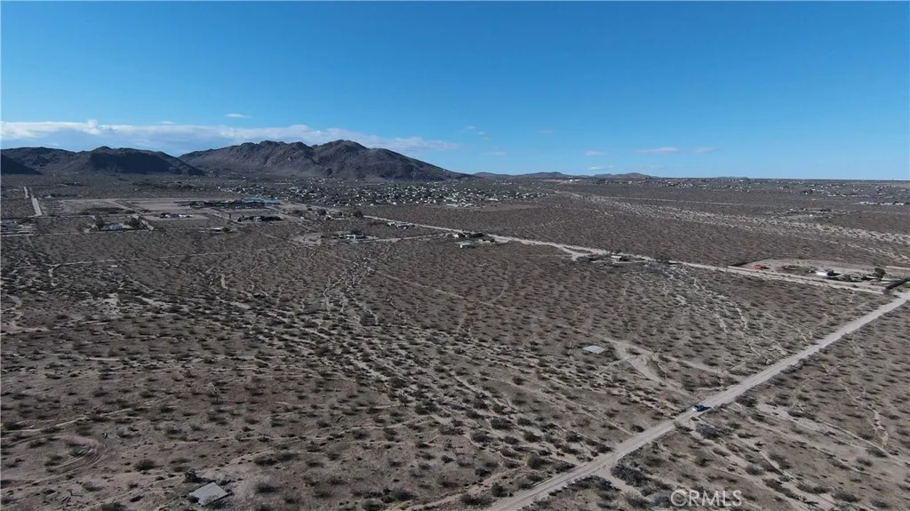 main property photo 8