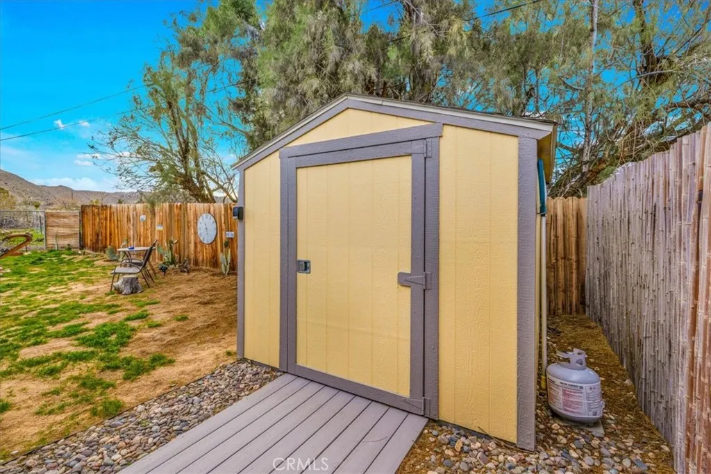 main property photo 29