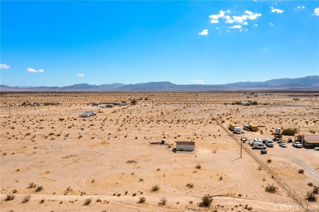 main property photo 41