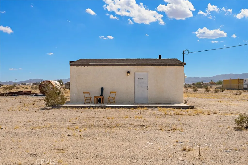 main property photo 6