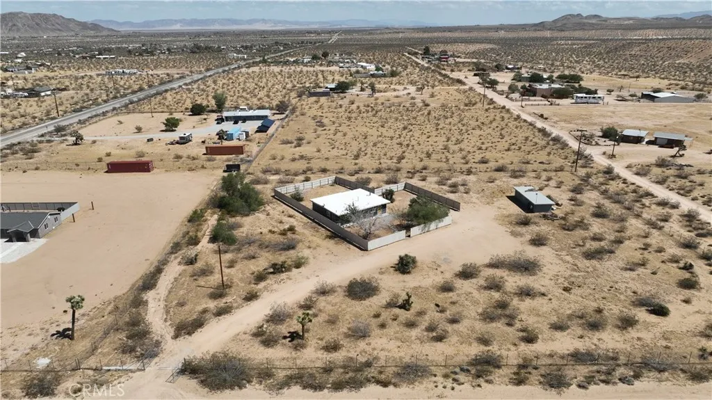 main property photo 36