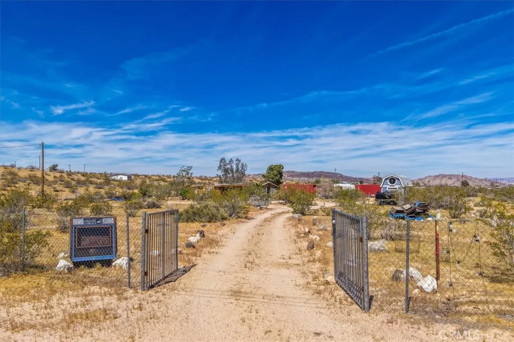 main property photo 0