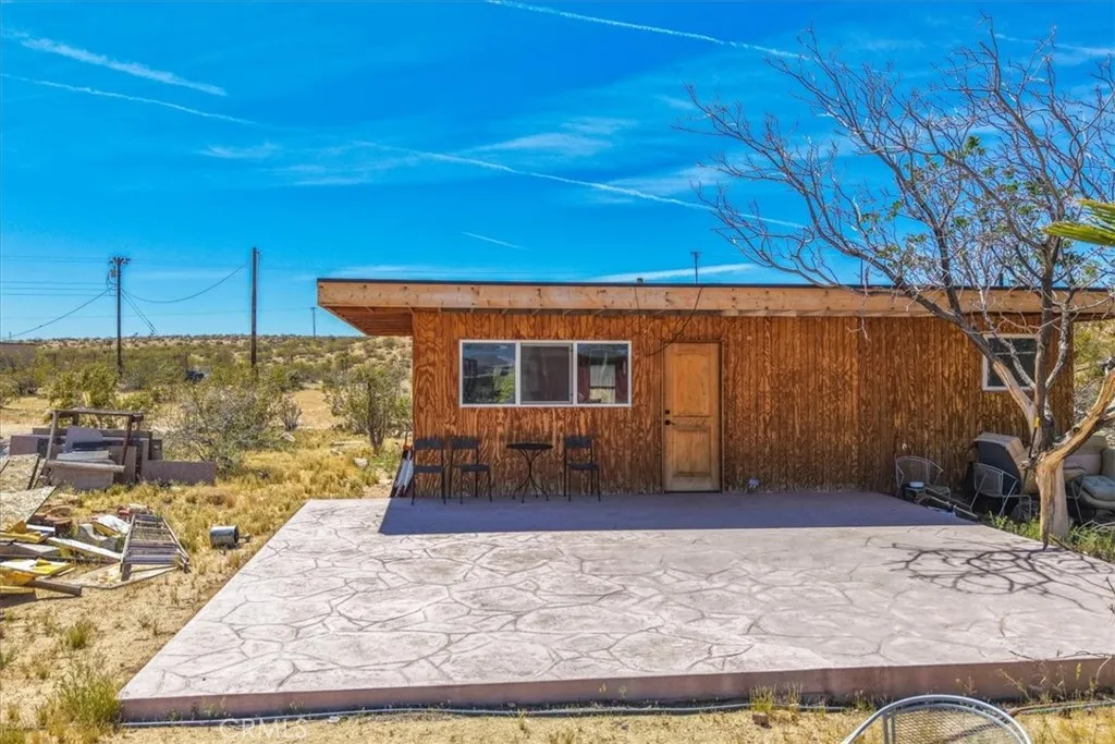 main property photo 19