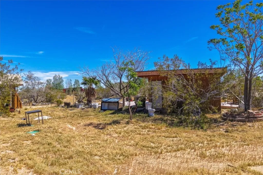 main property photo 28