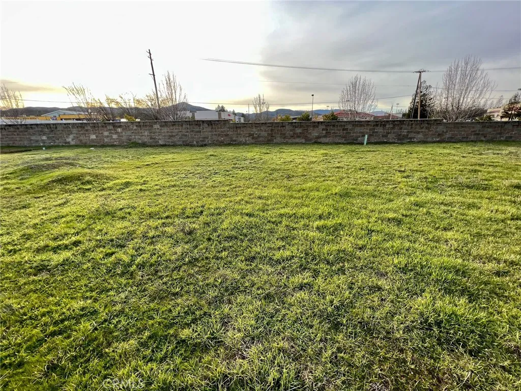 main property photo 9
