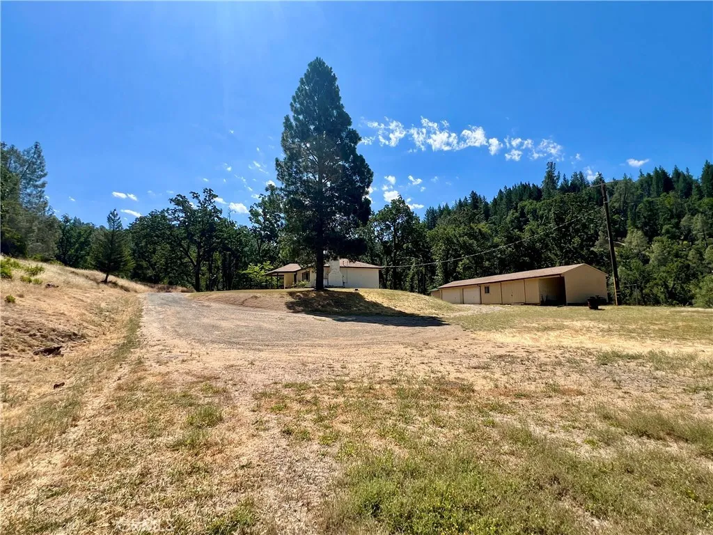 main property photo 10
