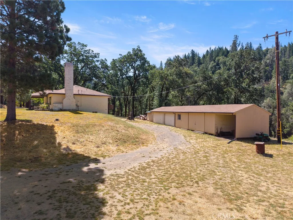 main property photo 50