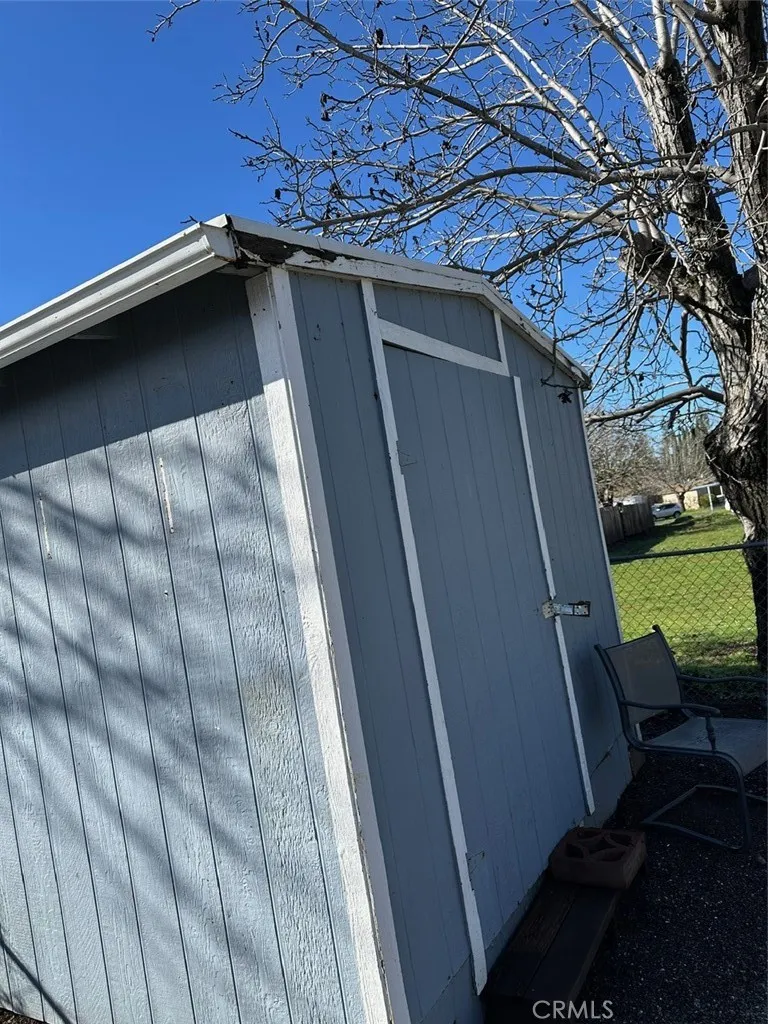 main property photo 18