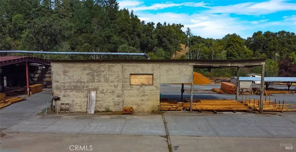 main property photo 8