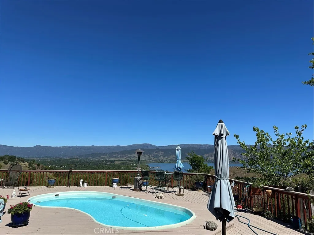main property photo 70