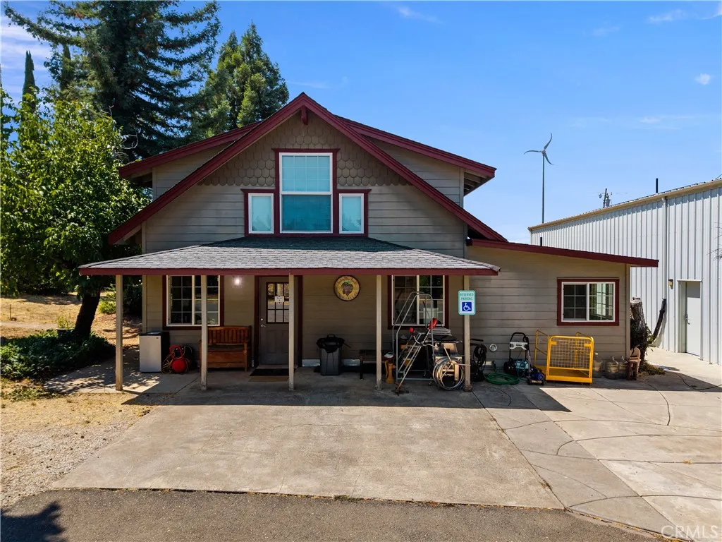 main property photo 23