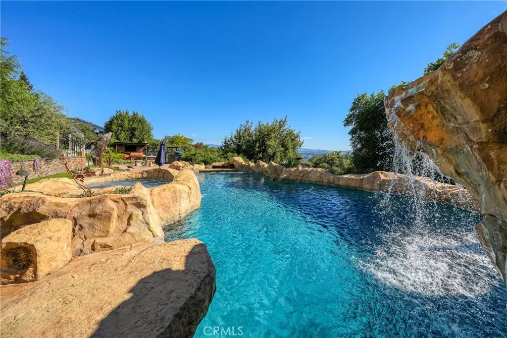 main property photo 59