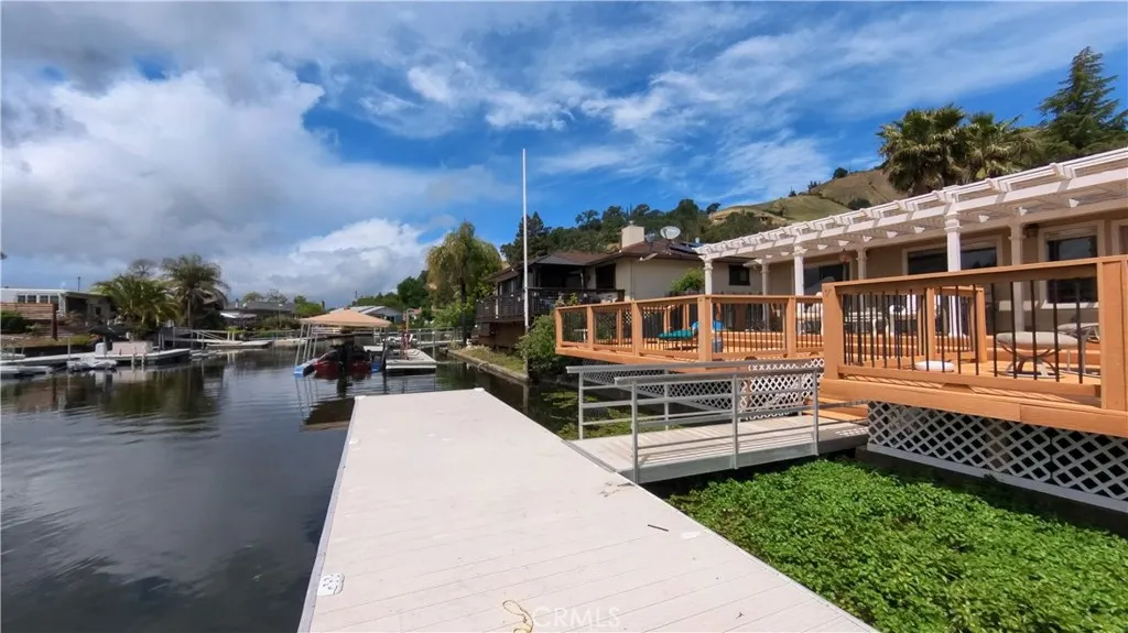 main property photo 7