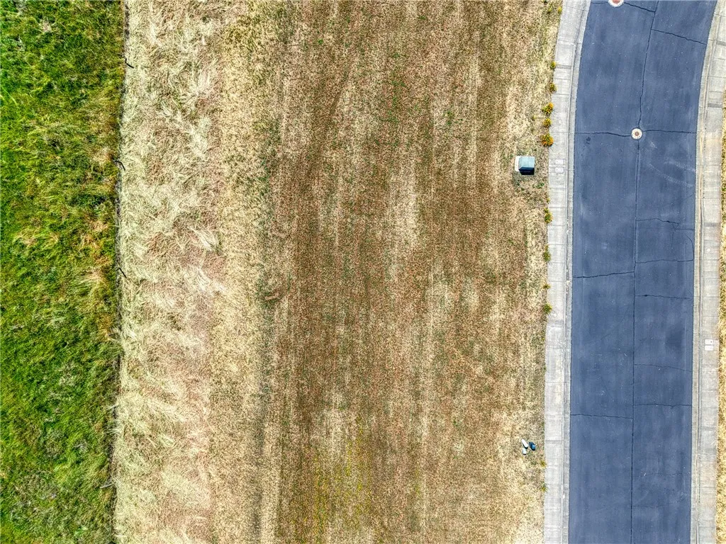 main property photo 10