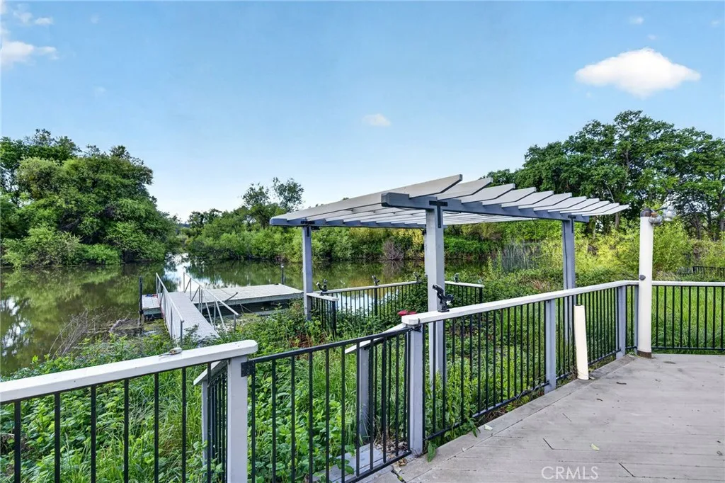 main property photo 33
