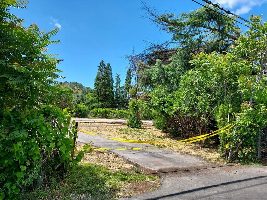 main property photo 11
