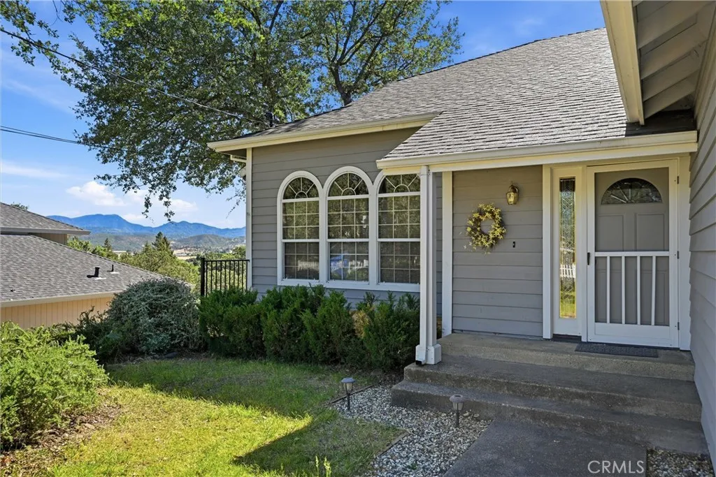 main property photo 40