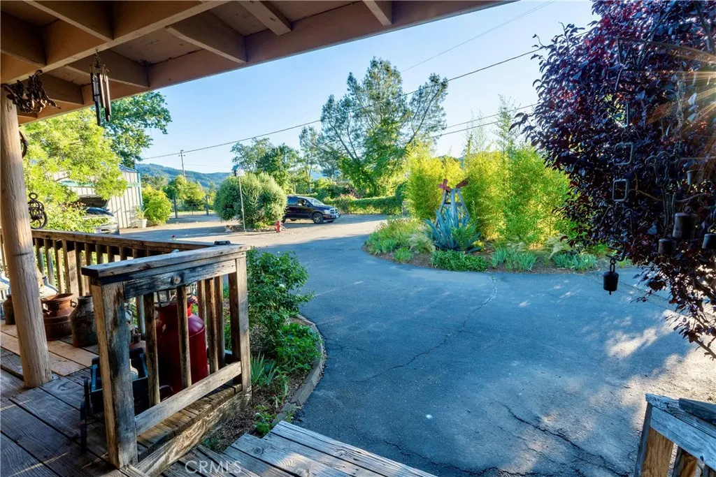 main property photo 32