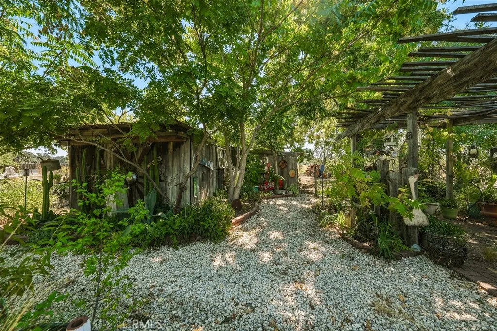 main property photo 45