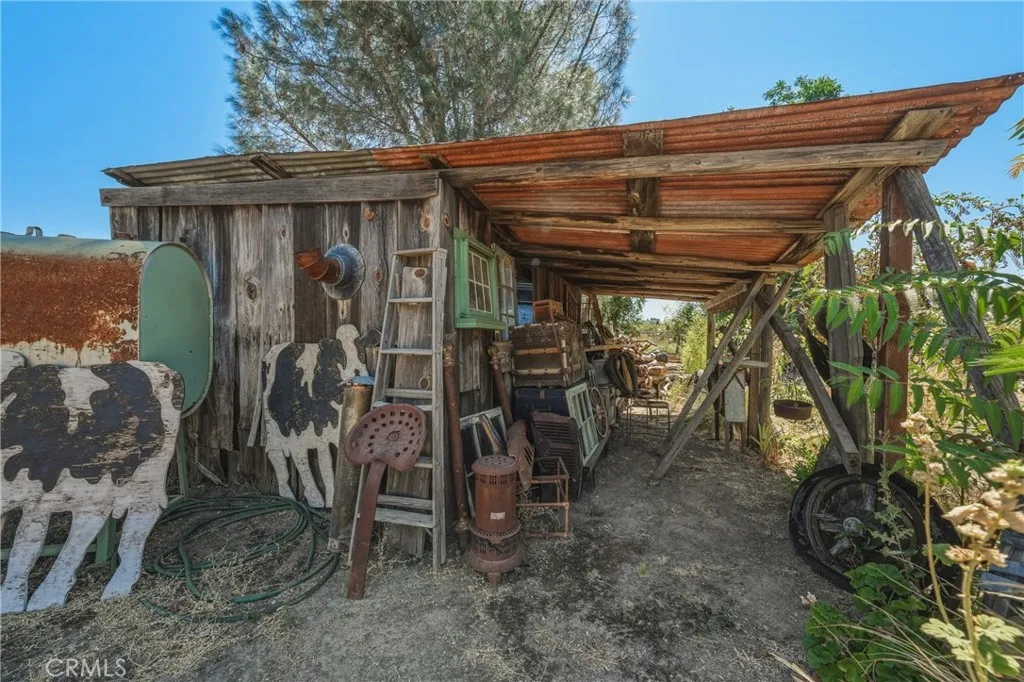 main property photo 46