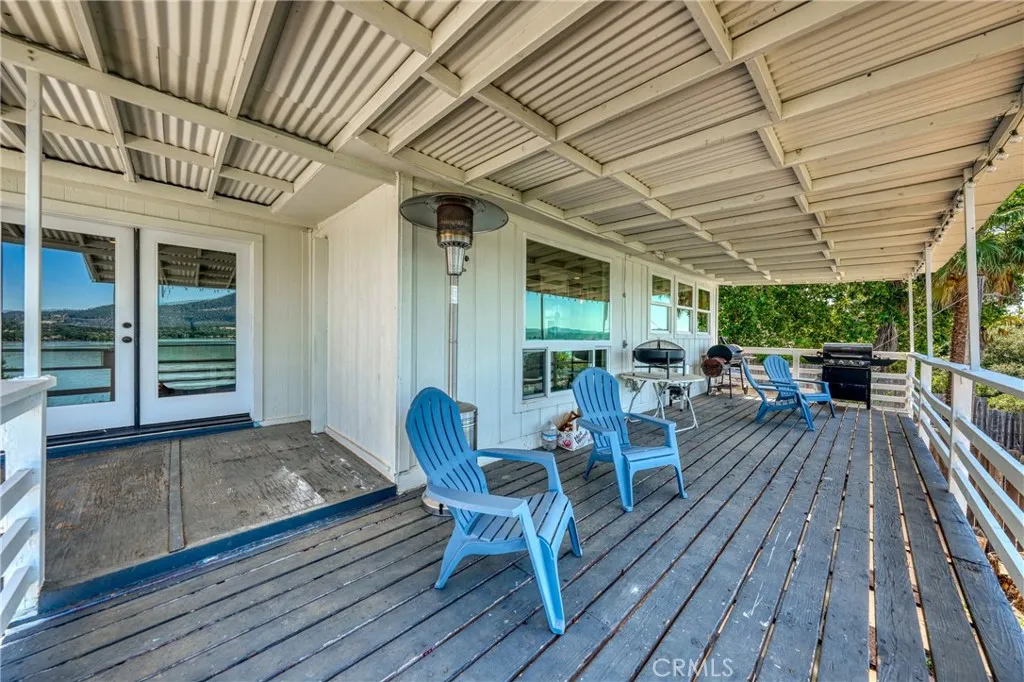 main property photo 40