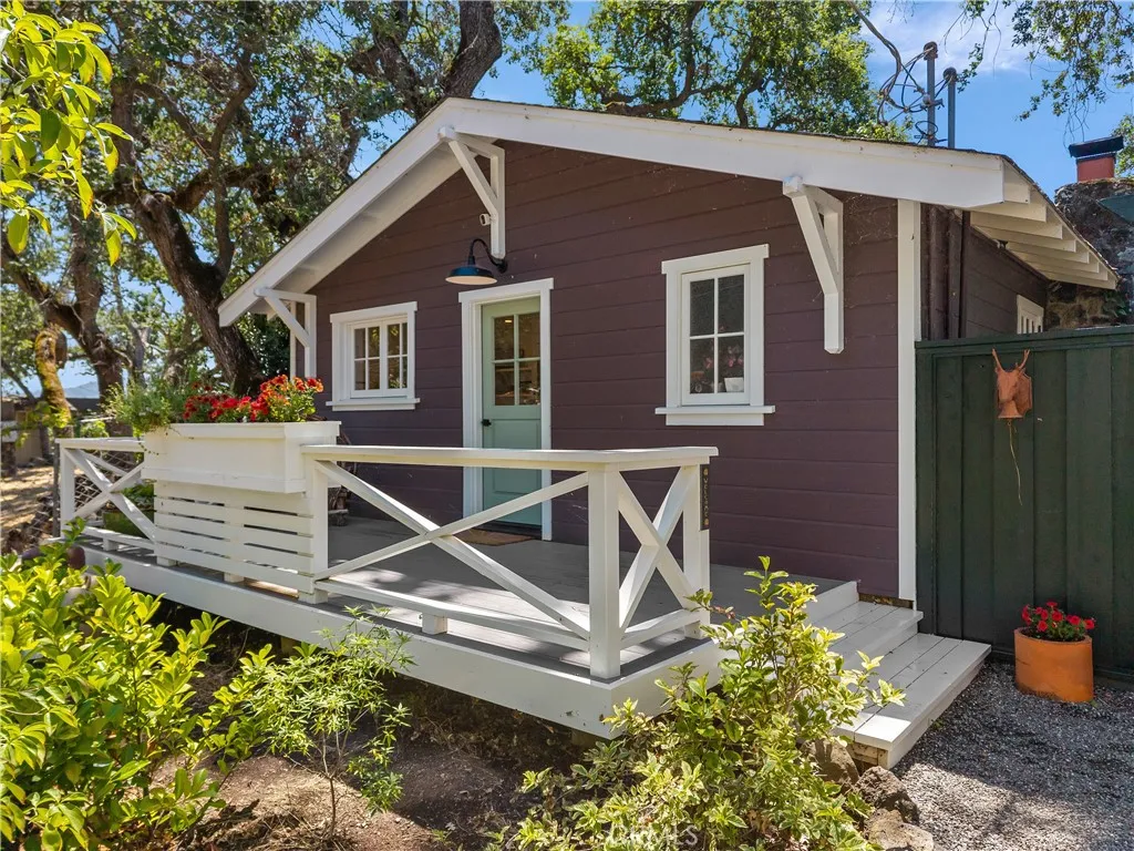 main property photo 46