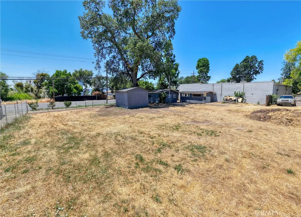 main property photo 24