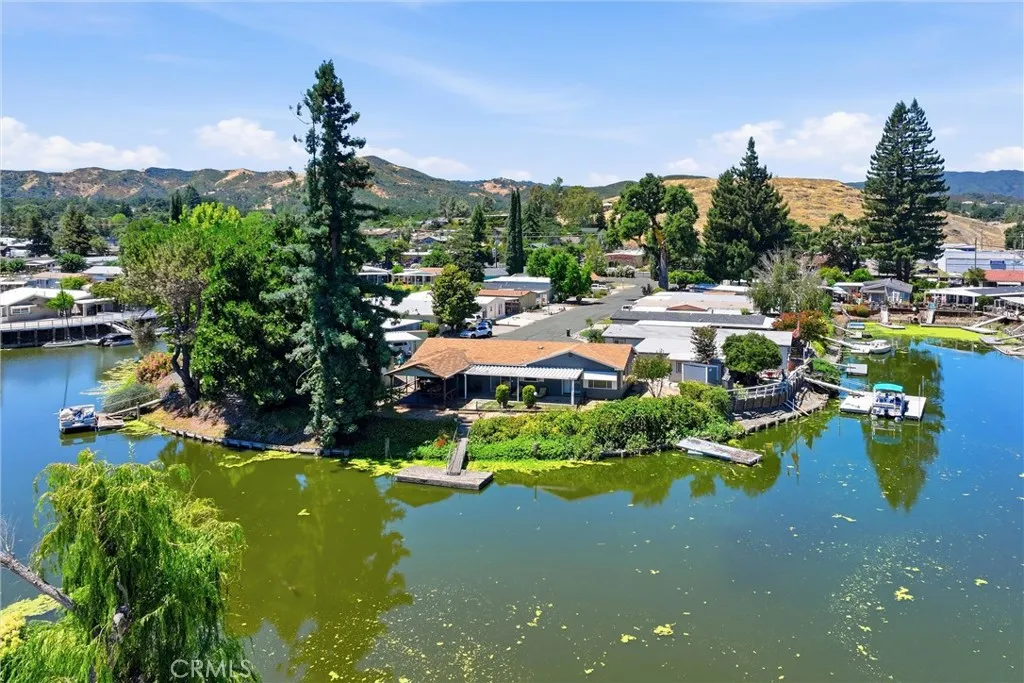main property photo 33