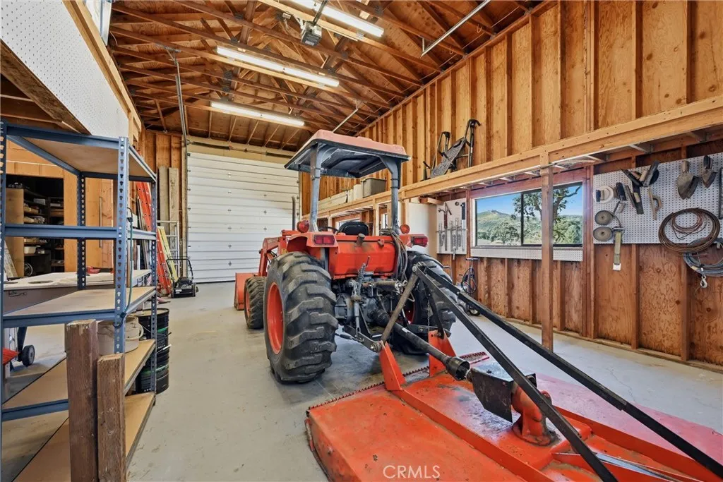main property photo 60