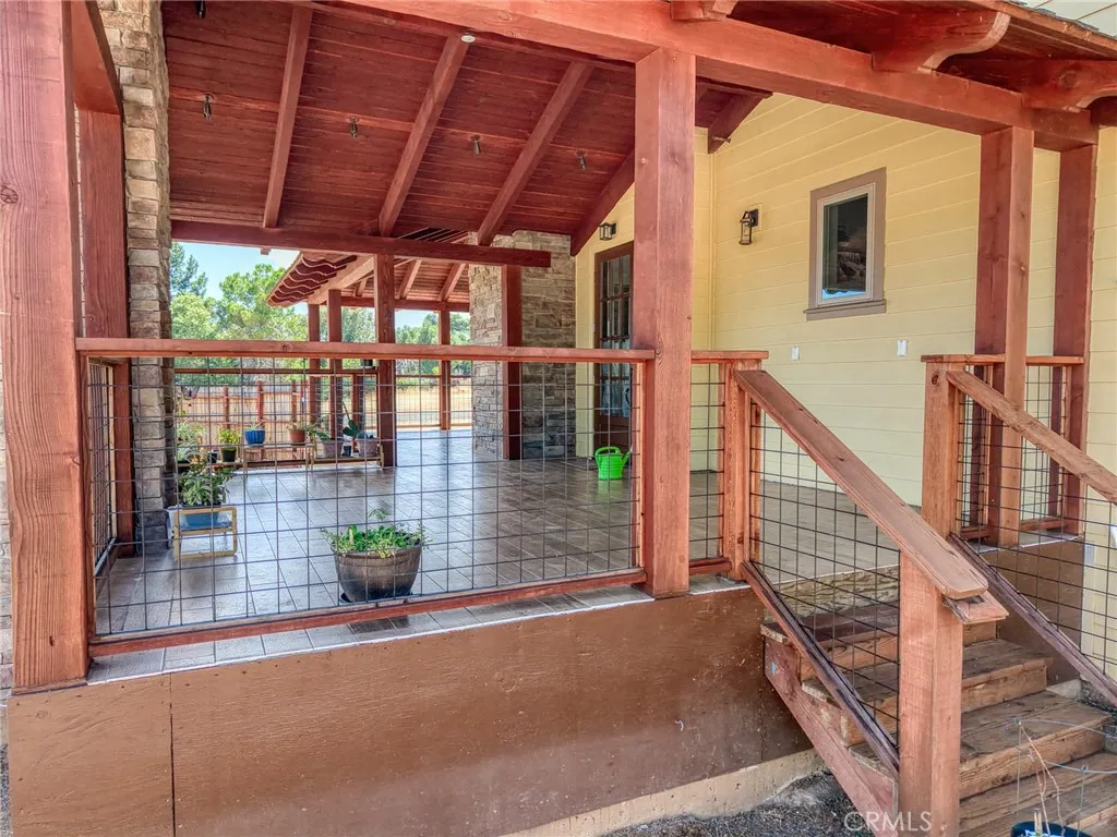main property photo 10
