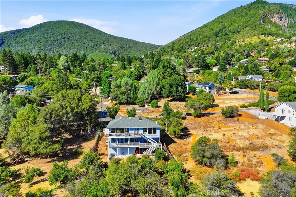 main property photo 69